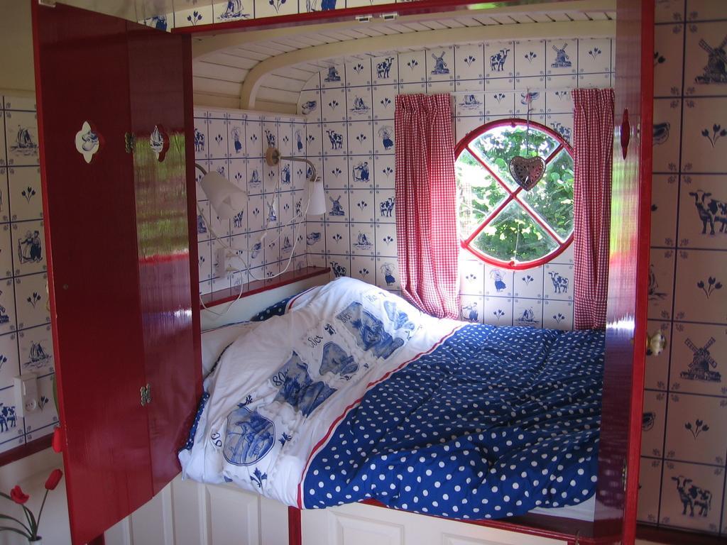 Pipowagen Camping Puur Genieten Panzió Someren Szoba fotó