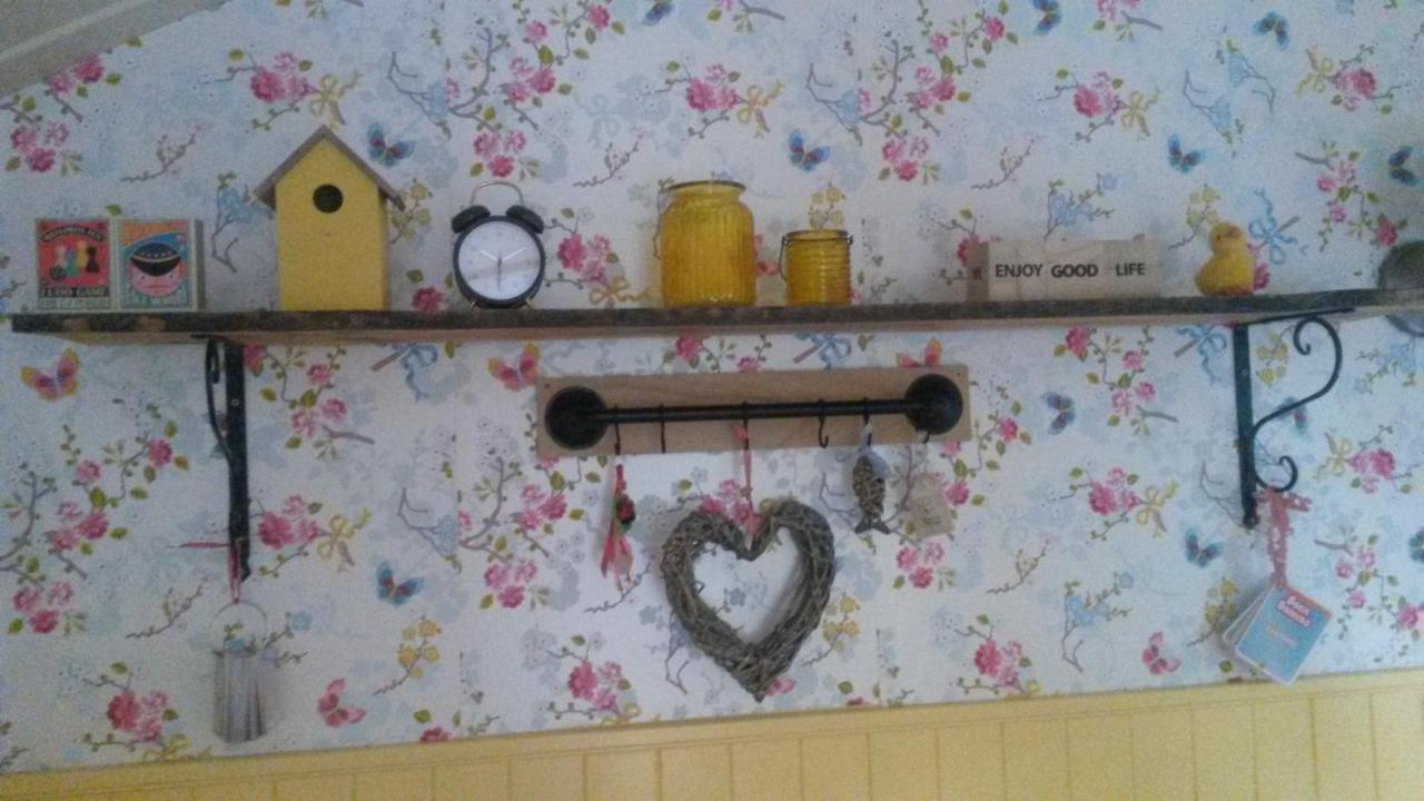 Pipowagen Camping Puur Genieten Panzió Someren Kültér fotó